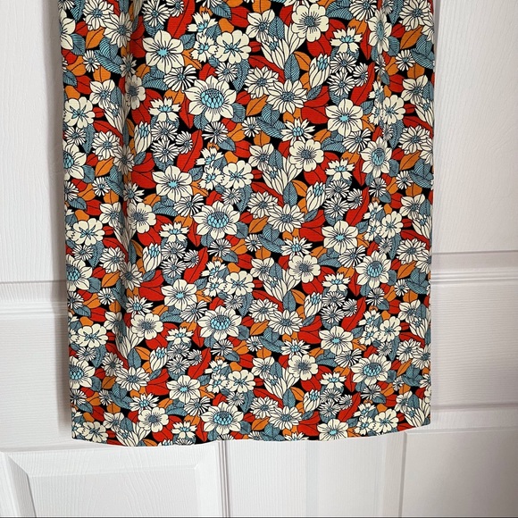 ZARA TRAFALUC FLORAL MINI DRESS - Picture 4 of 10